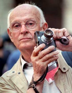 Henri Cartier-Bresson, widely regarded as one of the great photographers of the 20th century, has died aged 95, LCI television reported on August 4, 2004. The publicity-shy French photographer was a founding member of the Magnum picture agency in 1947. Cartier-Bresson is pictured in this file picture from September 1989. REUTERS/Charles Platiau